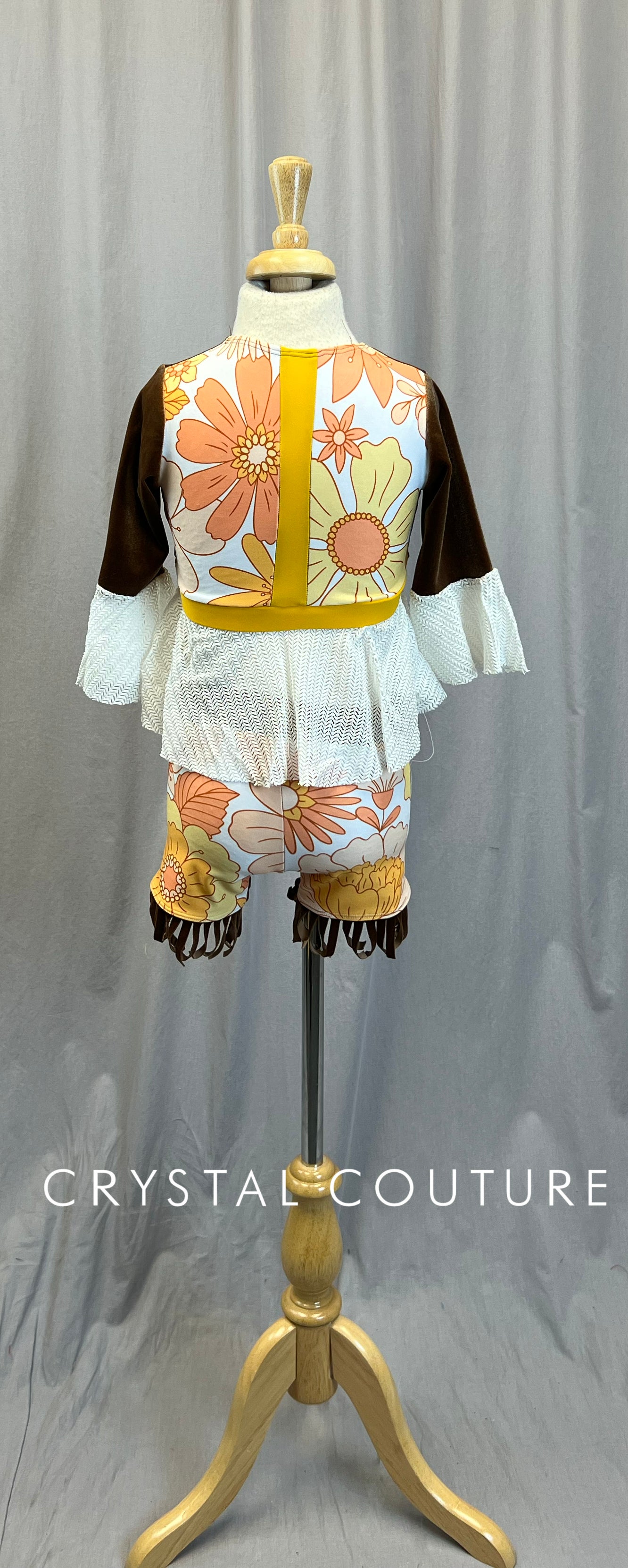 Brown Velvet Peach Floral patterned Top and Shorts Two-Piece Set