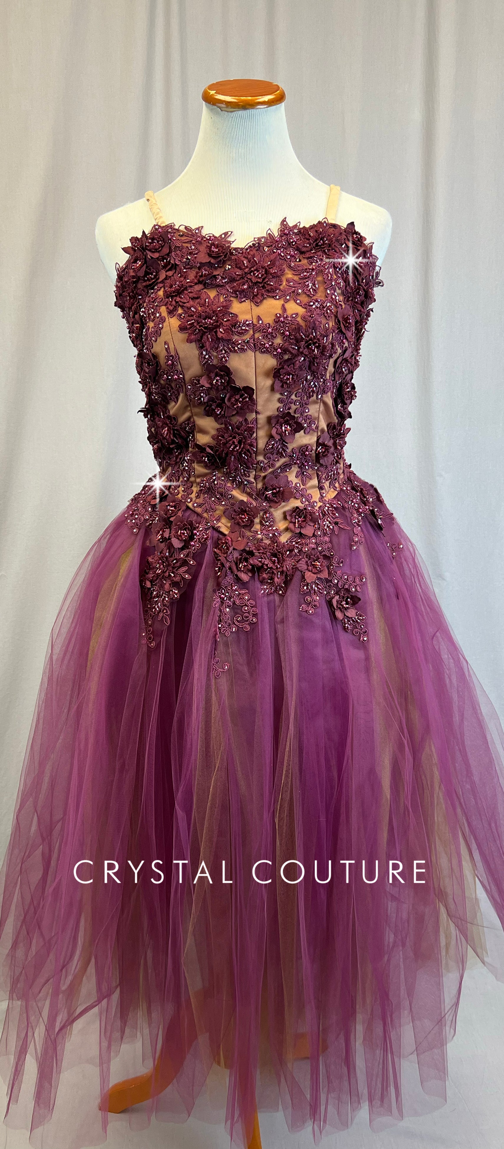 burgundy plum dress *Custom* and Romantic Style Skirt Ballet with Floral Appliques alexandra-blue-white-rose-look A tying halter neckline Navy Lace Bridesmaid Dresses Adult Dress:10 US